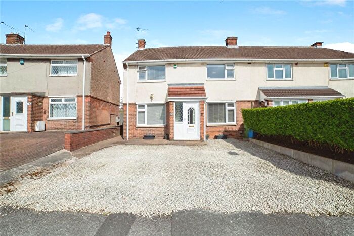 3 Bedroom Semi Detached House For Sale In Burlington Drive, Mansfield, Nottinghamshire, NG19