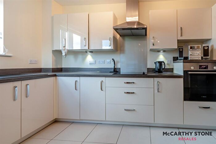 1 Bedroom Flat For Sale In Filey Road, Scarborough, YO11