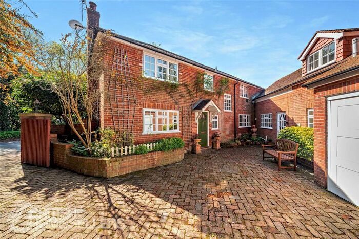 4 Bedroom Detached House For Sale In Salisbury Road, Coombe Bissett, Salisbury, Wiltshire, SP5