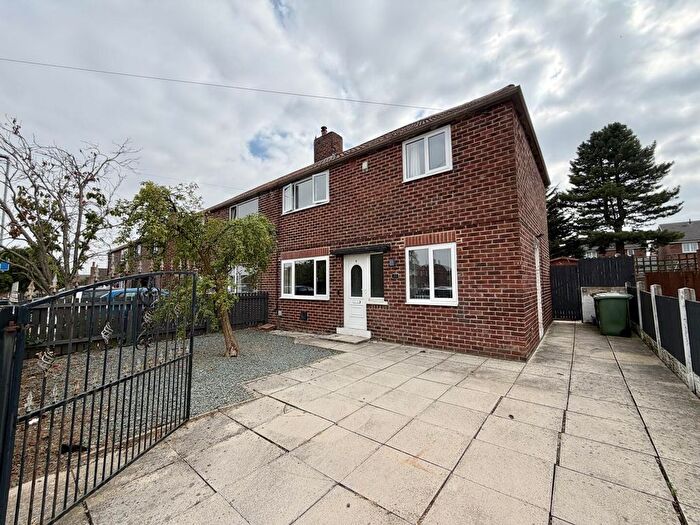 3 Bedroom Semi-Detached House For Sale In Hallfield Avenue, Micklefield, Leeds, LS25
