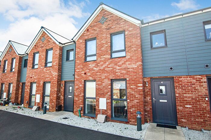 2 Bedroom Terraced House To Rent In Orca Mews, Leighton Buzzard, Bedfordshire, LU7