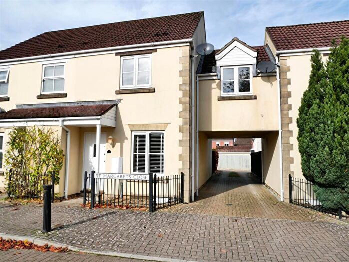 3 Bedroom Semi-Detached House For Sale In St. Margarets Close, Calne, SN11