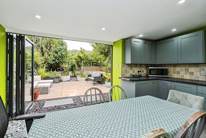 3 Bedroom End Terrace House For Sale In Crown Cottages, Ystradgynlais, Powys, SA9