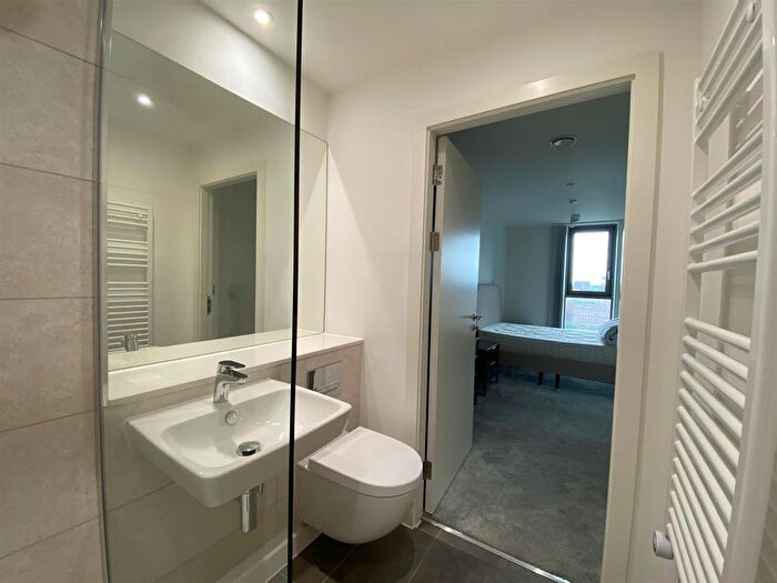1 Bedroom Flat To Rent In Store Street, Manchester, M1