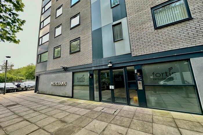 3 Bedroom Flat To Rent In Mere Bank, Liverpool, L17