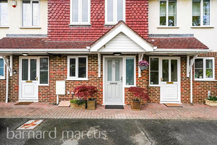 2 Bedroom Terraced House For Sale In Brookfield Close, Redhill, RH1