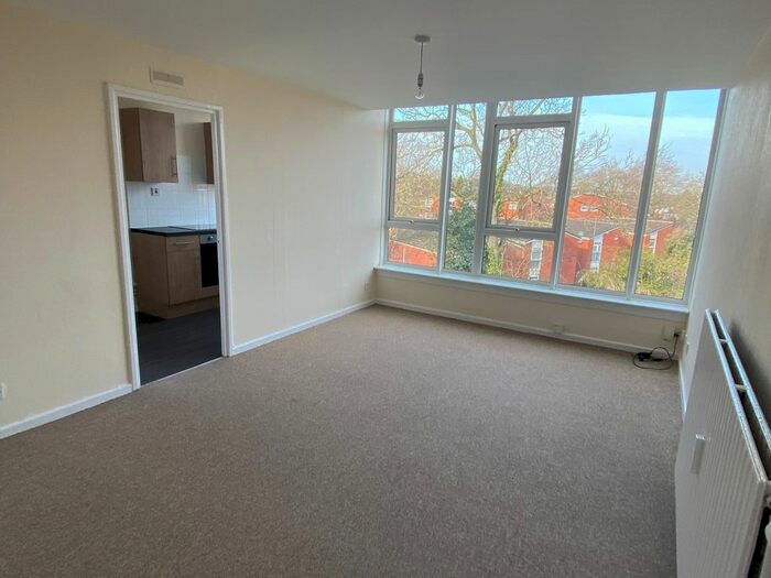 1 Bedroom Flat To Rent In Meynell House, Browns Green, Birmingham, B20