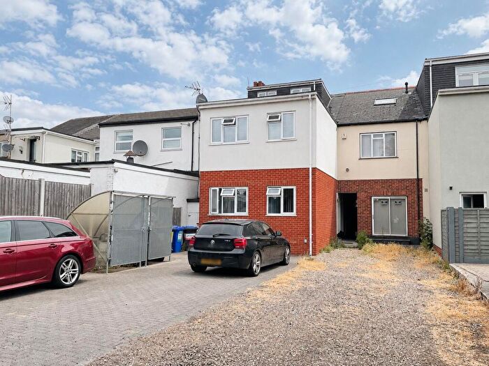 1 Bedroom Flat For Sale In High Street, Benfleet, SS7