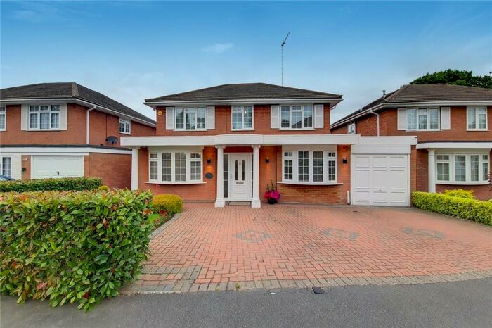 4 Bedroom Detached House To Rent In Leavesden Road, Stanmore, HA7