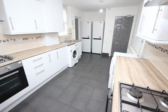 8 Bedroom Terraced House To Rent In Langdale Road, L15