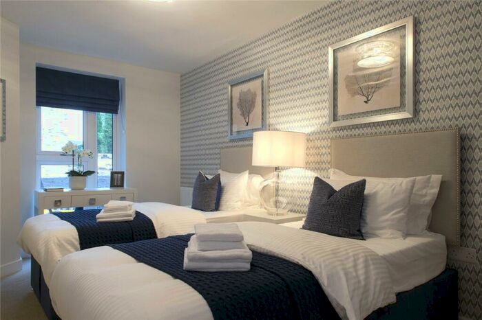 1 Bedroom Flat For Sale In Goring Street, Goring-by-Sea, Worthing, West Sussex, BN12