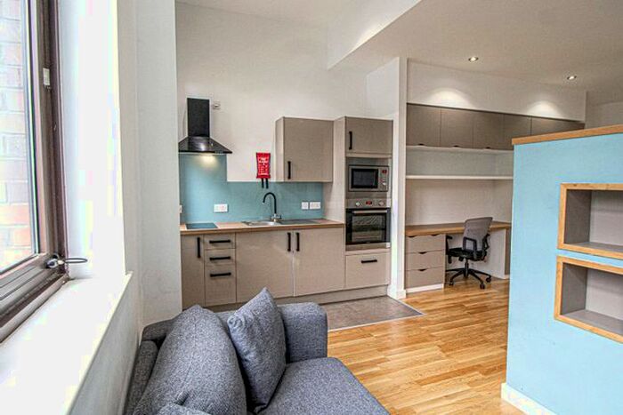 Studio To Rent In Apt, Q Two Residence #, LS1