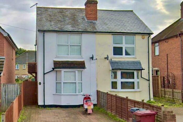 3 Bedroom Property To Rent In Whitley Wood Lane, Reading RG2