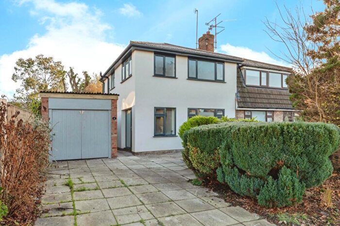 3 Bedroom Semi-Detached House For Sale In Arden Drive, Neston, CH64