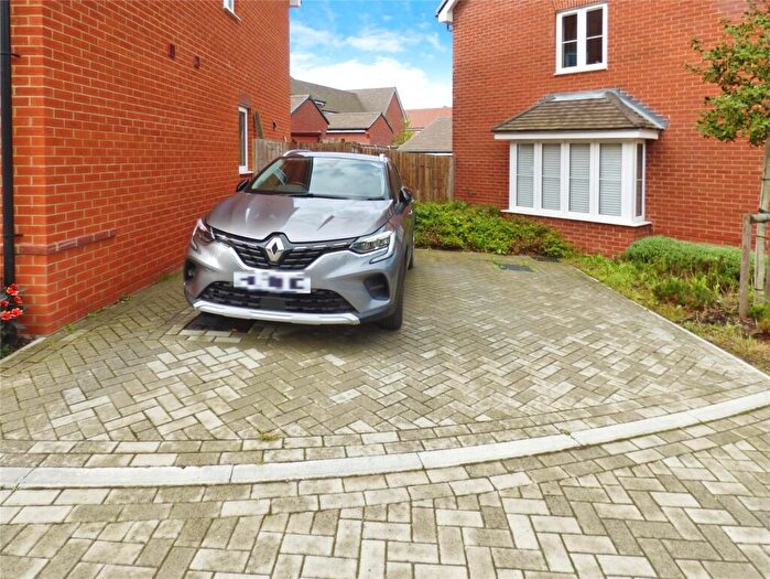 2 Bedroom Semi-Detached House For Sale In Cranesbill Road, Curbridge, Southampton, SO30