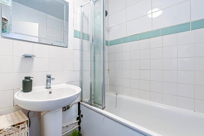 2 Bedroom Flat For Sale In Stanhope Street, Euston, London, NW1