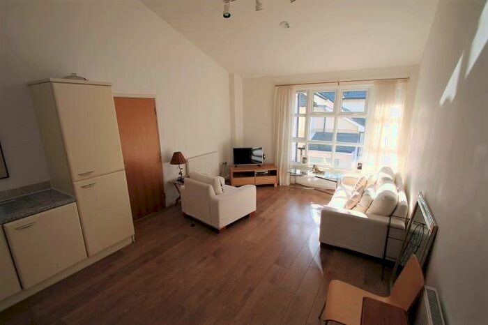 2 Bedroom Maisonette To Rent In Longfleet Road, Poole, BH15