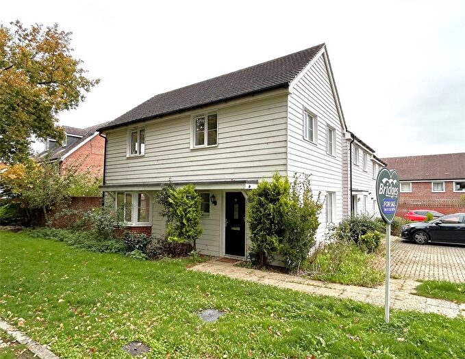 3 Bedroom Detached House For Sale In Grant Drive, Church Crookham, Fleet, Hampshire, GU52