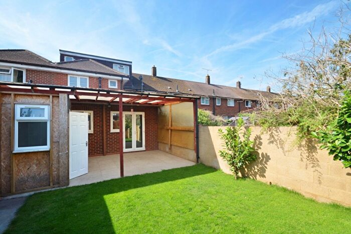 5 Bedroom Terraced House To Rent In Canopus Way, Staines-Upon-Thames, TW19