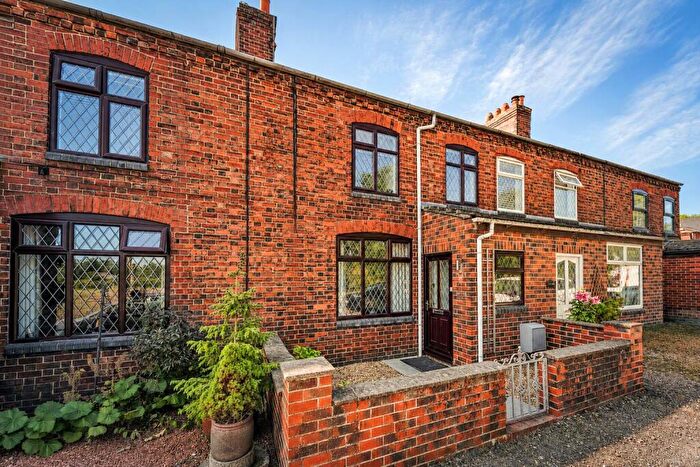 3 Bedroom Terraced House For Sale In Bridle Lane, Lower Hartshay, Ripley, DE5