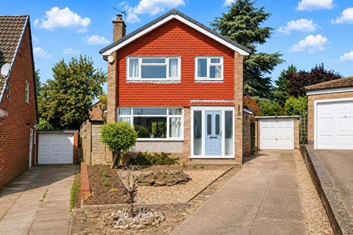 3 Bedroom Detached House For Sale In Gainsborough Close, Stapleford, Nottingham, NG9
