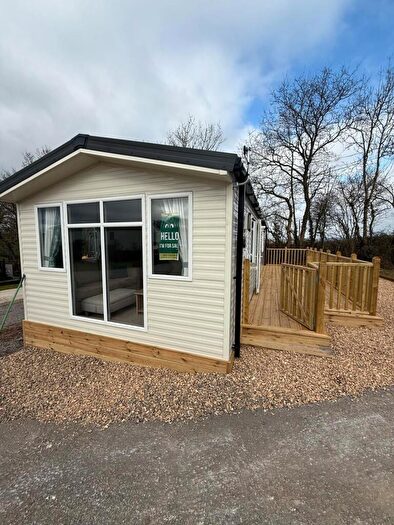 2 Bedroom Caravan For Sale In Tedburn St Mary, Exeter, EX6