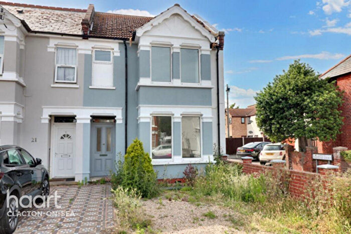 4 Bedroom End Of Terrace House To Rent In Wellesley Road, Clacton-on-sea, CO15
