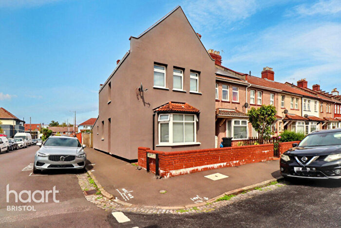 3 Bedroom End Of Terrace House For Sale In Davis Street, Bristol, BS11