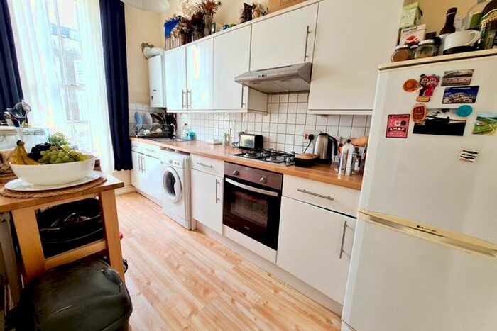 2 Bedroom Flat To Rent In Jackson Road, Islington, N7