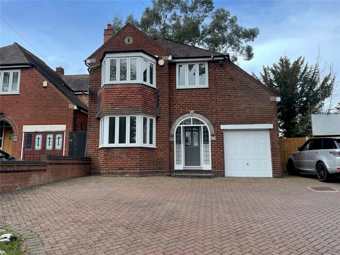 4 Bedroom Detached House To Rent In Stoney Lane, Yardley, Birmingham, West Midlands, B25