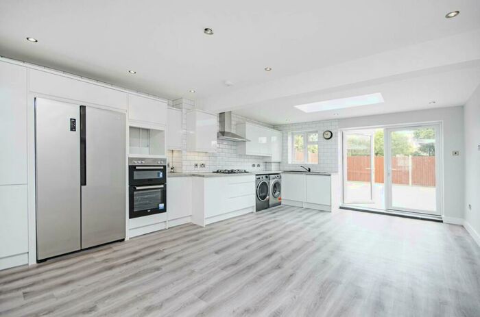 3 Bedroom House To Rent In Churchfield Close, Harrow, HA2