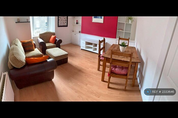 2 Bedroom Flat To Rent In Lamond Place, Aberdeen, AB25
