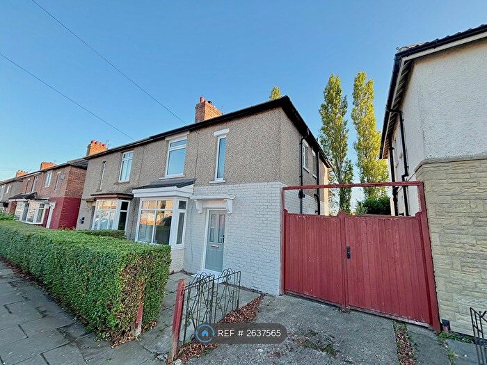 3 Bedroom Semi-Detached House To Rent In Leven Road, Norton, TS20