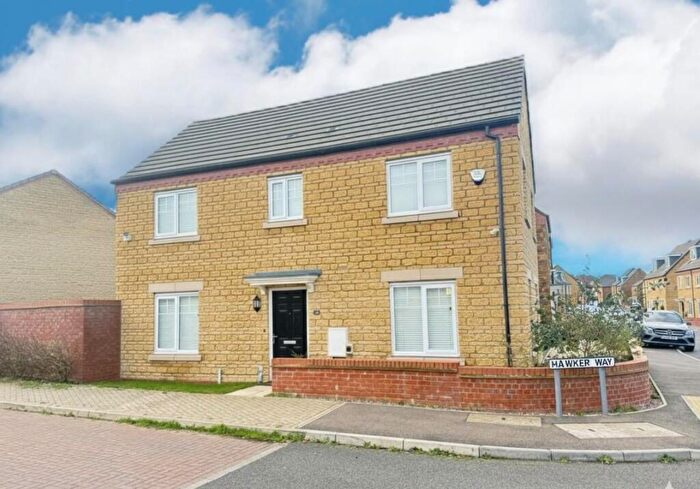 4 Bedroom Detached House For Sale In Hawker Way, Northampton, NN4