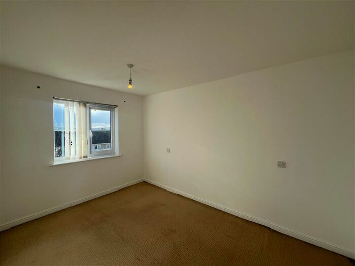 3 Bedroom Detached House To Rent In Pennyfields, BoltonUponDearne