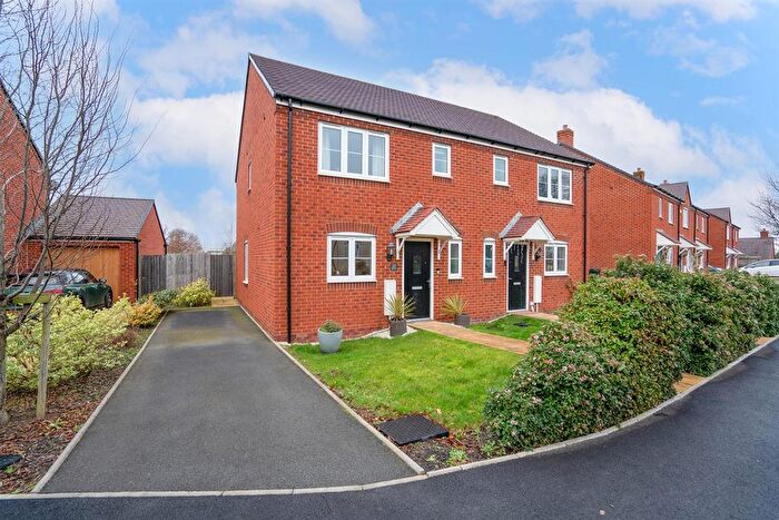 2 Bedroom Semi-Detached House For Sale In Kingston Close, Welland, Malvern, WR13