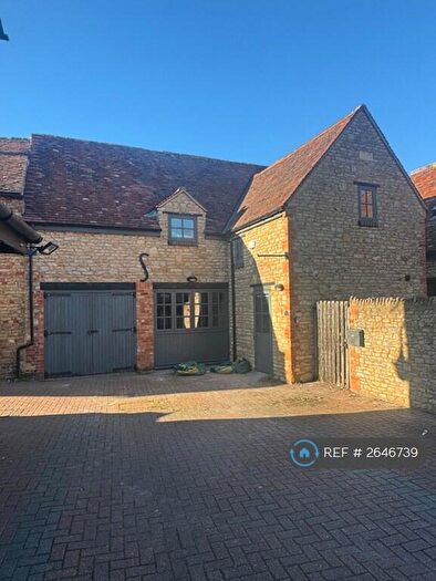 3 Bedroom End Of Terrace House To Rent In Rossalyn House, Bicester, OX26