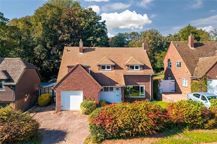 4 Bedroom Detached House For Sale In Brinsmade Road, Ampthill, Bedfordshire, MK45
