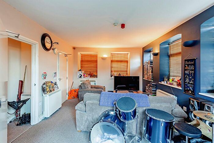 1 Bedroom Flat For Sale In Harborough Road, Rushden, NN10