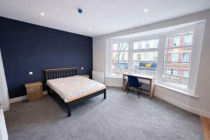 1 Bedroom House Of Multiple Occupation To Rent In Ashley Road, Poole, BH14