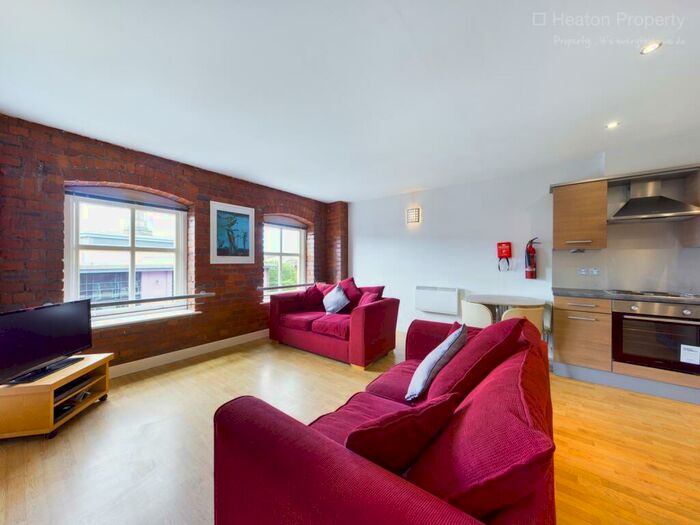 3 Bedroom Apartment To Rent In Pandongate House, Quayside, Pandongate City Road, Newcastle Upon Tyne, Tyne And Wear, NE1