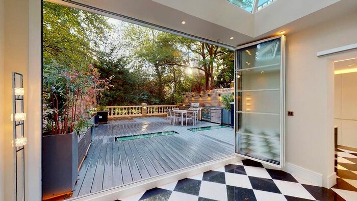 6 Bedroom Flat To Rent In Rutland Gate, Knightsbridge, London, London, SW7