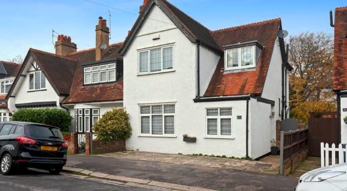 3 Bedroom Semi-Detached House To Rent In Rosebery Road, Bushey, WD23