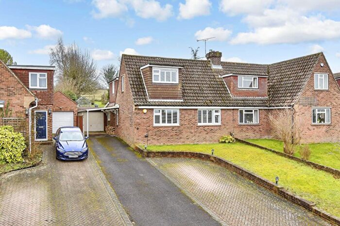 3 Bedroom Semi-Detached House For Sale In Pollyhaugh, Eynsford, Dartford, Kent, DA4