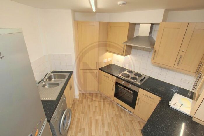 2 Bedroom Flat To Rent In The Concourse, Edmonton, N9