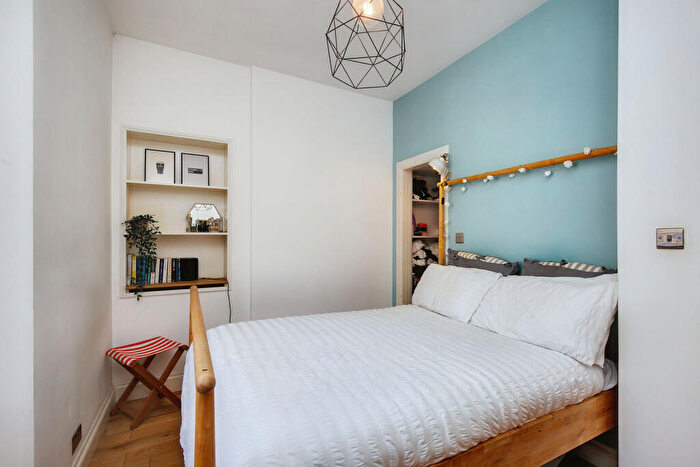 2 Bedroom Flat For Sale In Great Junction Street, Leith, Edinburgh, EH6
