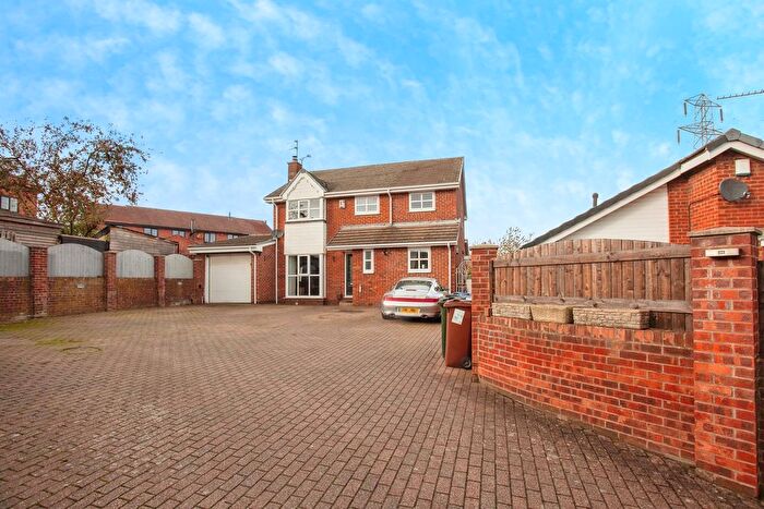 6 Bedroom Detached House For Sale In Park View, Shafton, Barnsley, S72