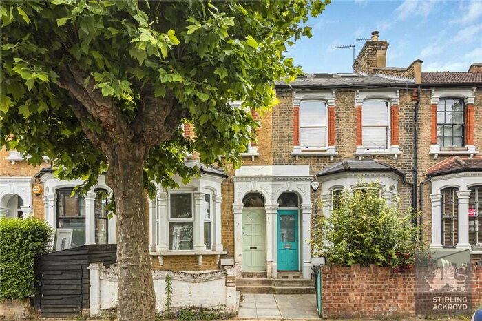 7 Bedroom Terraced House To Rent In Roding Road, Clapton, Hackney, London, E5