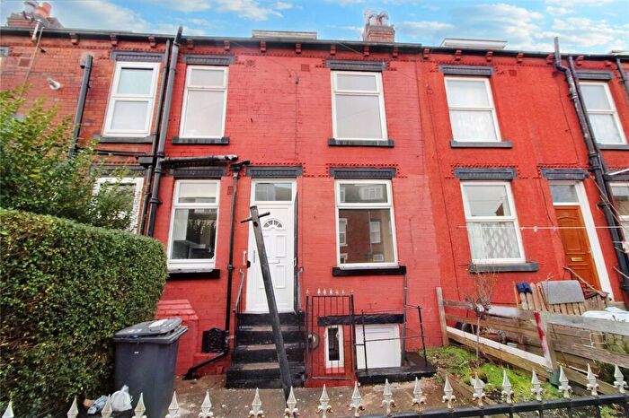 2 Bedroom Terraced House To Rent In Clifton Terrace, Leeds, West Yorkshire, LS9