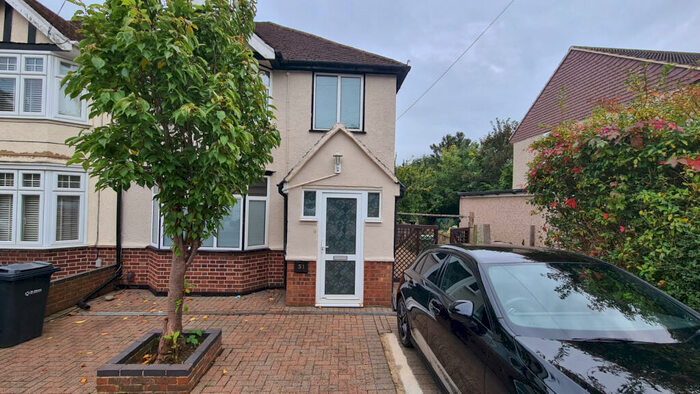3 Bedroom Semi-Detached House To Rent In Francis Avenue, St. Albans, AL3